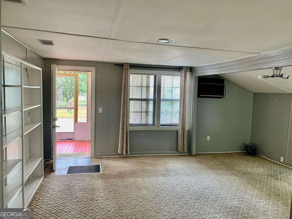 606 W 7Th ST Alma, GA 31510