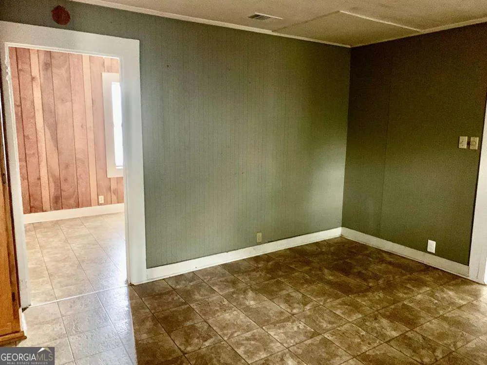 606 W 7Th ST Alma, GA 31510