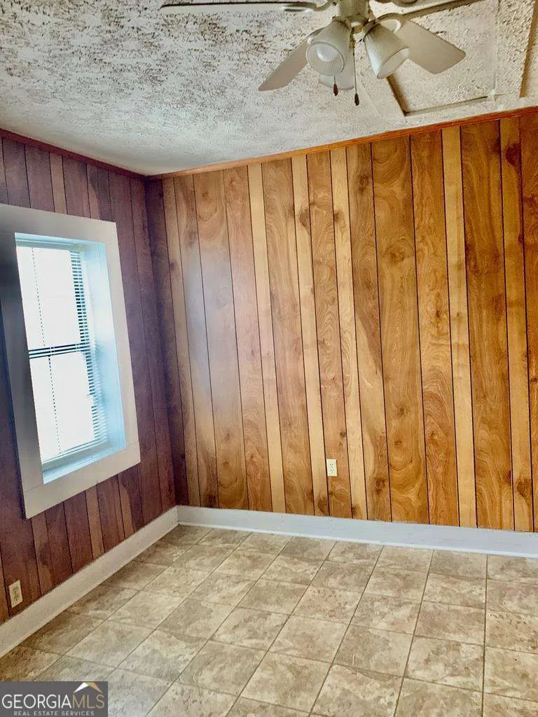 606 W 7Th ST Alma, GA 31510