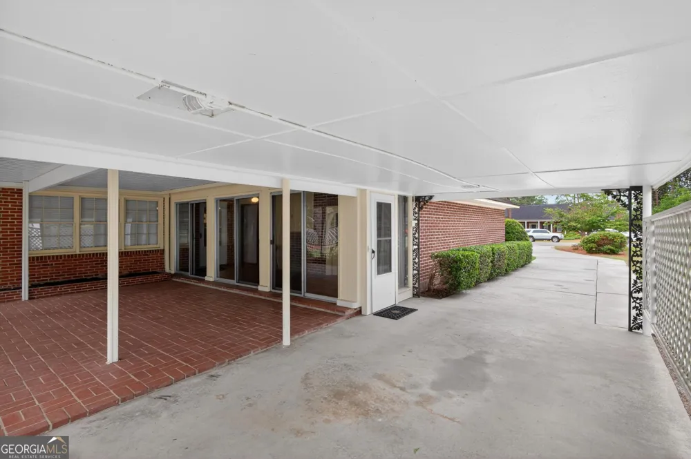 447 S College ST Metter, GA 30439