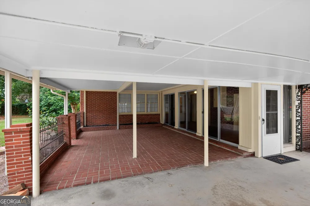 447 S College ST Metter, GA 30439