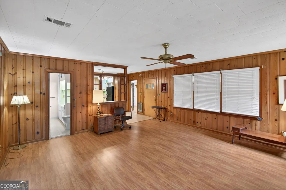 447 S College ST Metter, GA 30439
