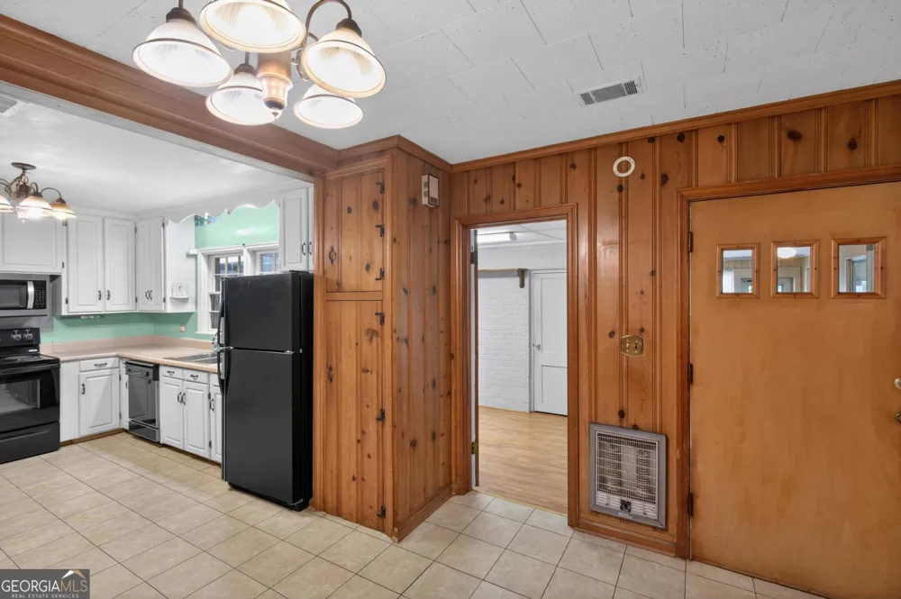 447 S College ST Metter, GA 30439