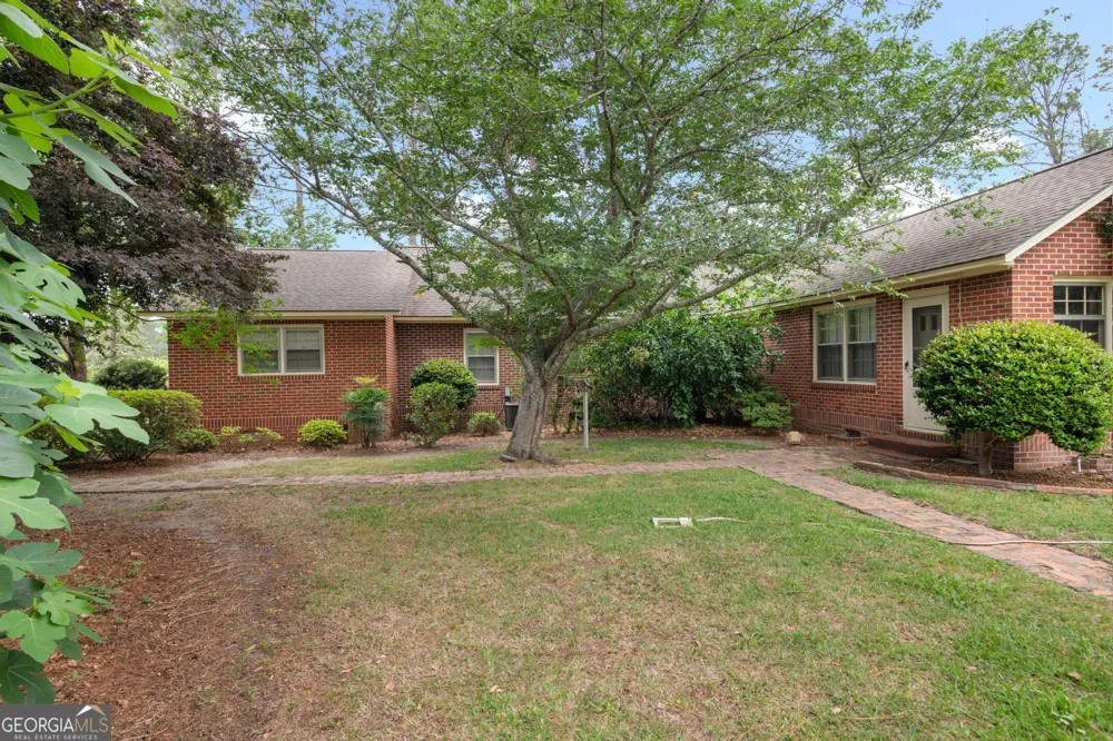 447 S College ST Metter, GA 30439