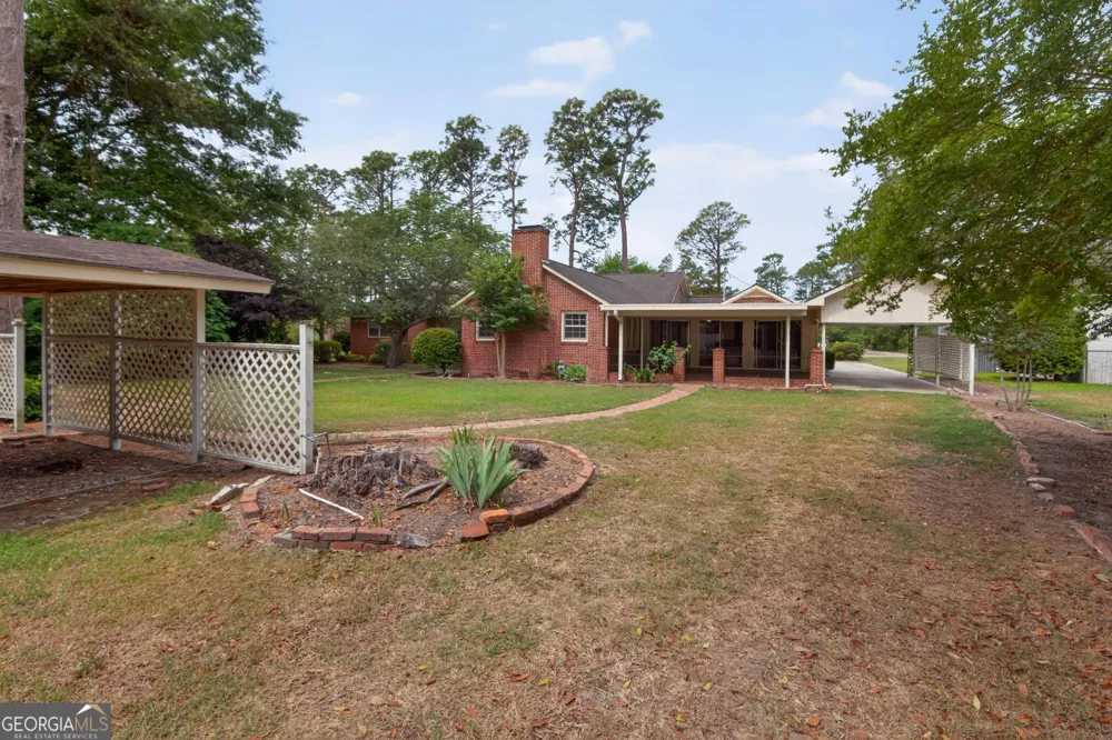 447 S College ST Metter, GA 30439