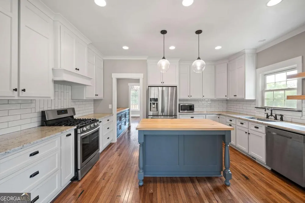 2185 Clotfelter RD Bogart, GA 30622