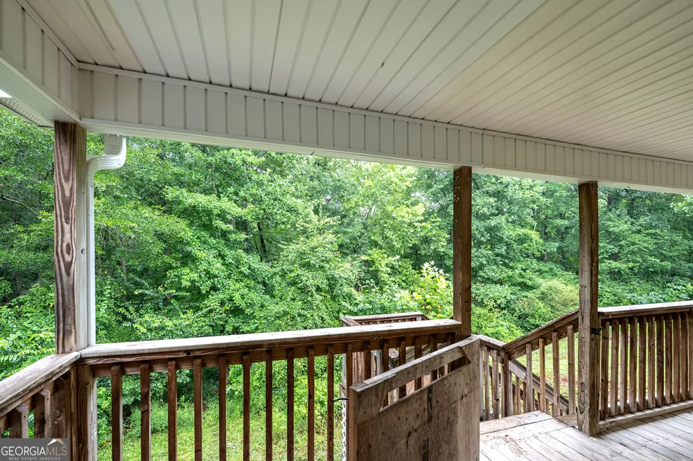 70 Katie LN Carlton, GA 30627