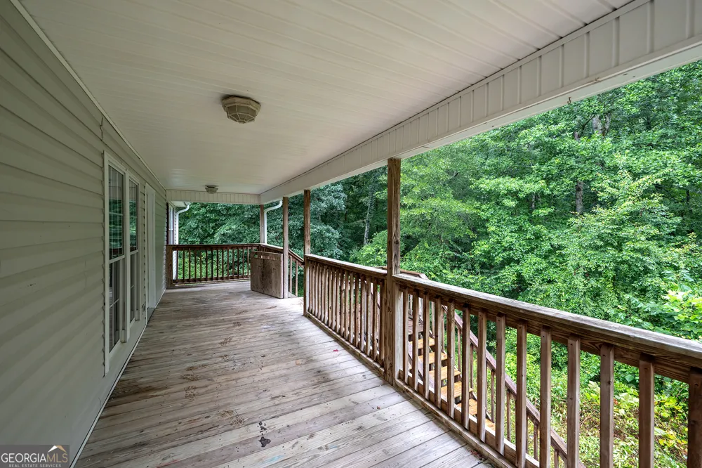 70 Katie LN Carlton, GA 30627
