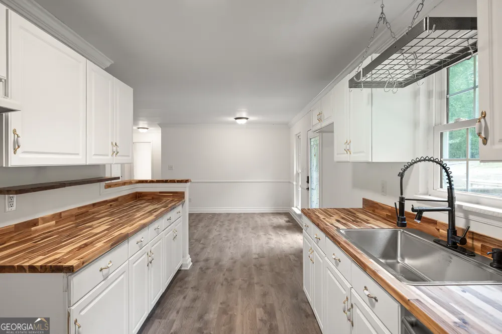70 Katie LN Carlton, GA 30627