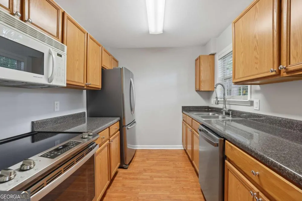 1206 Brighton Point Sandy Springs, GA 30328