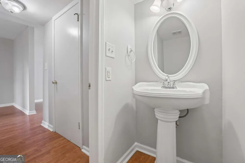 1206 Brighton Point Sandy Springs, GA 30328