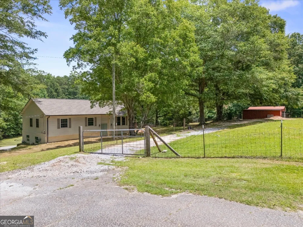 177 Norton CIR Carrollton, GA 30117