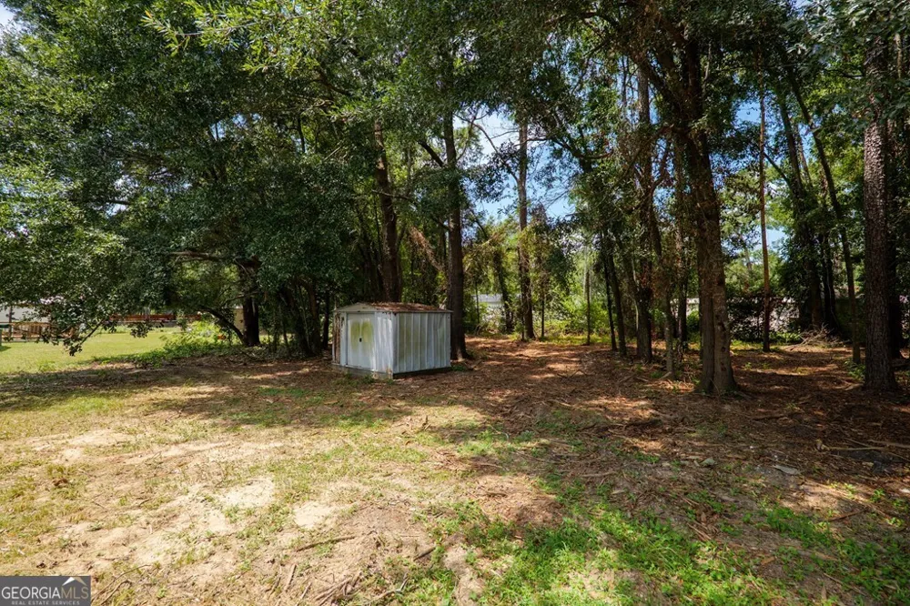 212 Hilltop CIR Valdosta, GA 31602