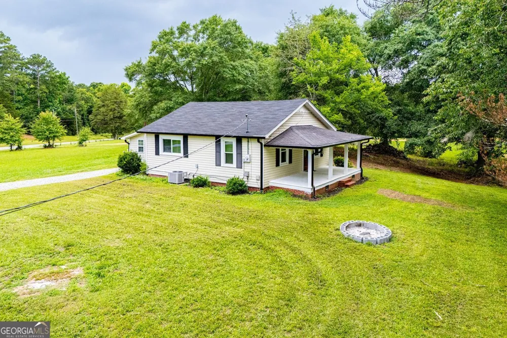 255 Mildred DR Cedartown, GA 30125