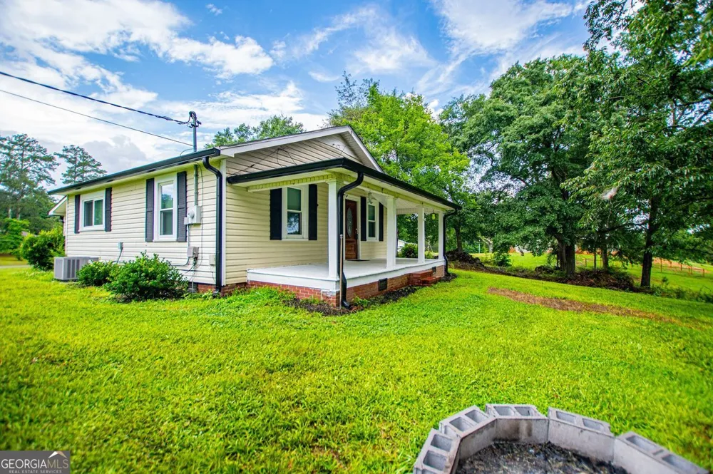 255 Mildred DR Cedartown, GA 30125