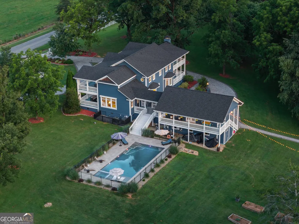 1857 Hardman RD Clarkesville, GA 30523