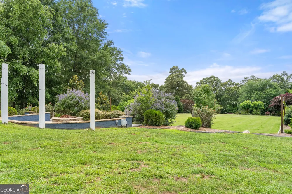 1857 Hardman RD Clarkesville, GA 30523