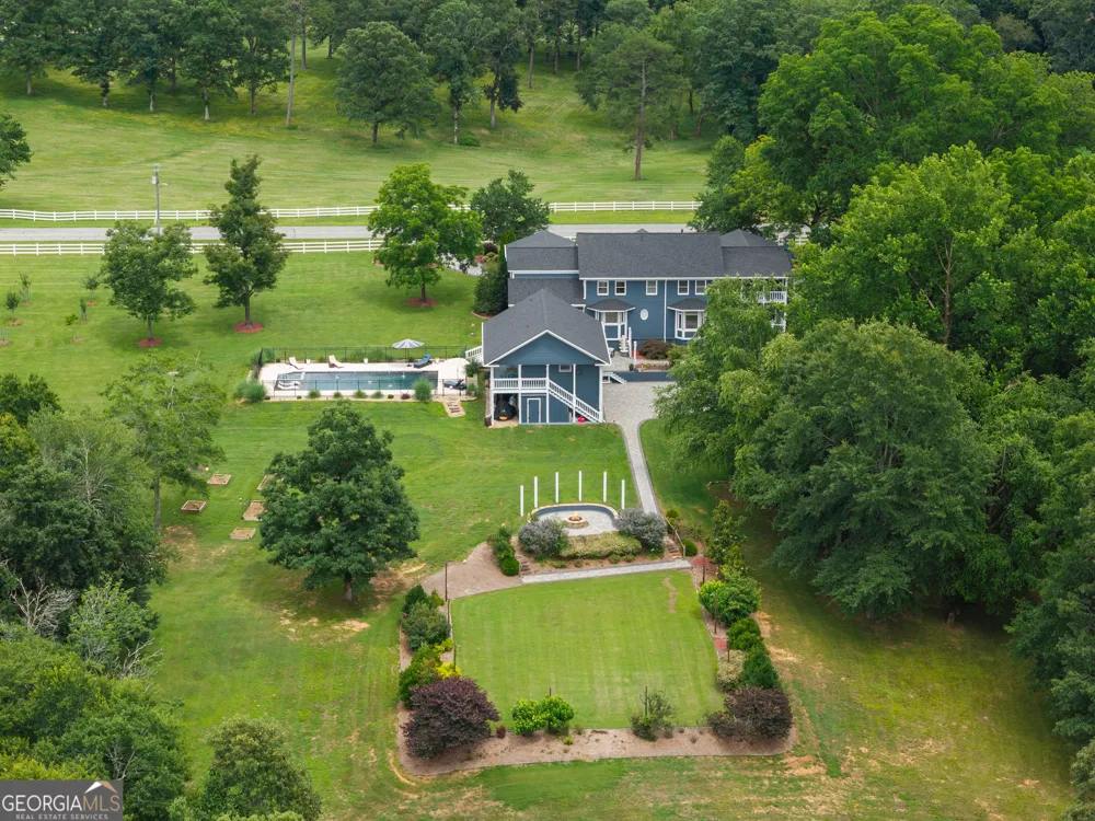 1857 Hardman RD Clarkesville, GA 30523