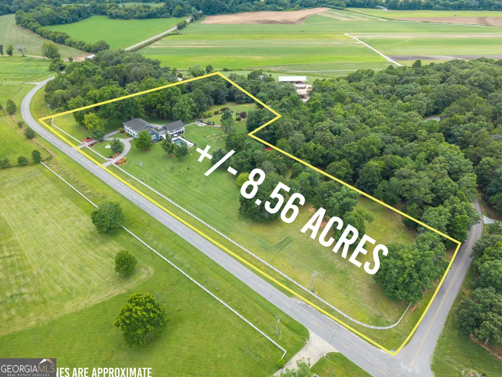 1857 Hardman RD Clarkesville, GA 30523