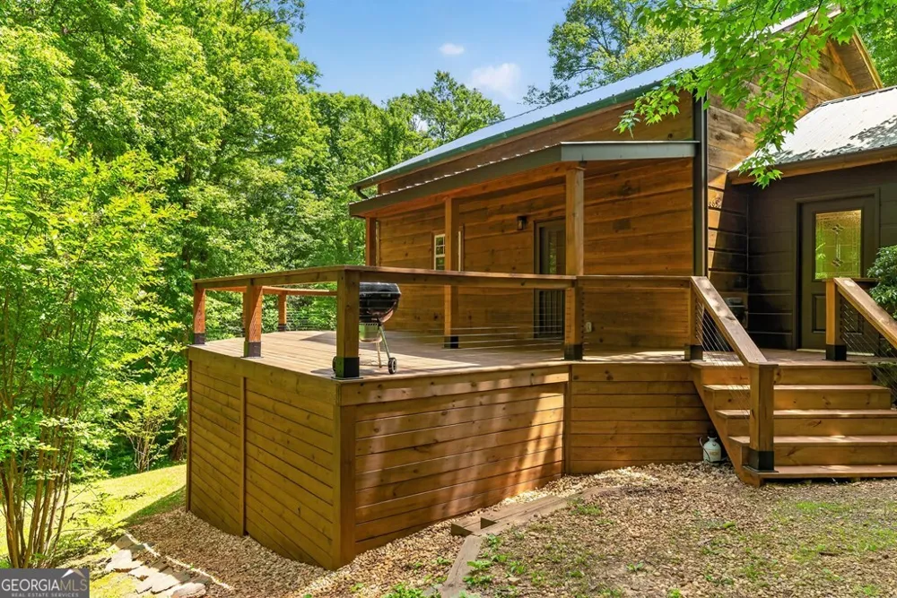 665 Shady LN Mineral Bluff, GA 30559
