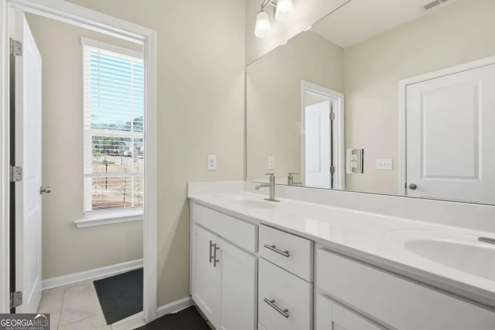 3317 Park Pointe CIR Scottdale, GA 30079