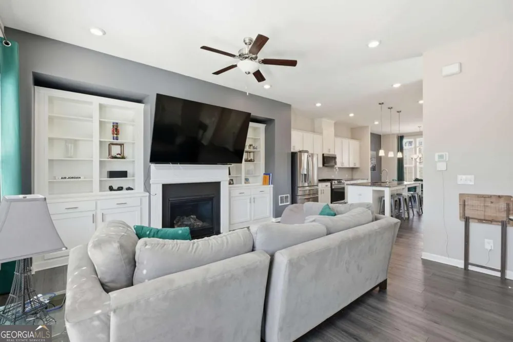 3317 Park Pointe CIR Scottdale, GA 30079