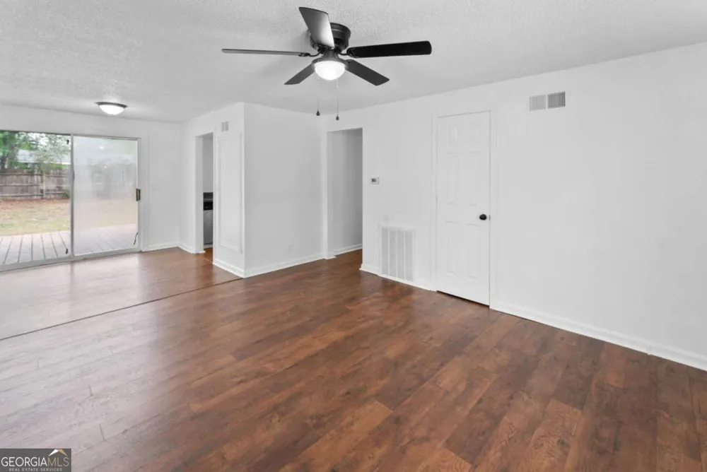 322 W Whatley ST Pooler, GA 31322