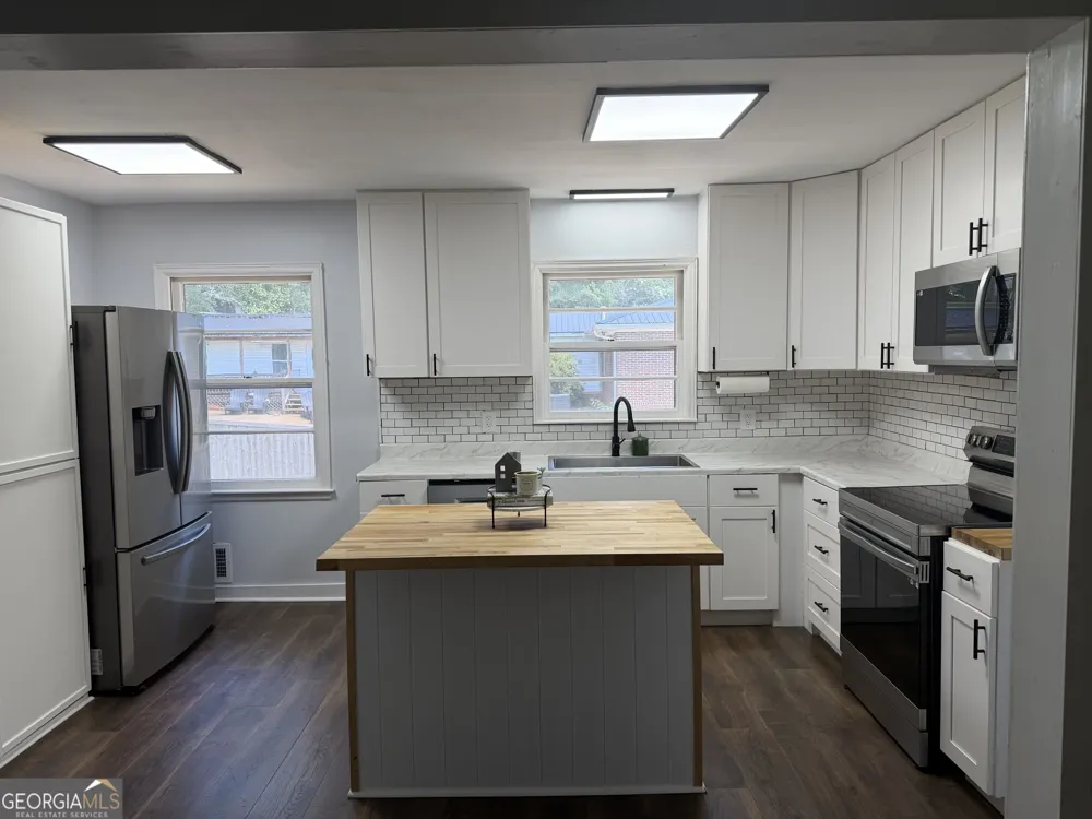 103 Crestview Valley, AL 36854