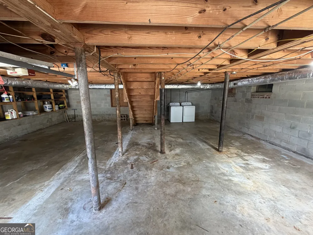 103 Crestview Valley, AL 36854