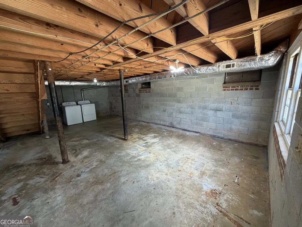 103 Crestview Valley, AL 36854