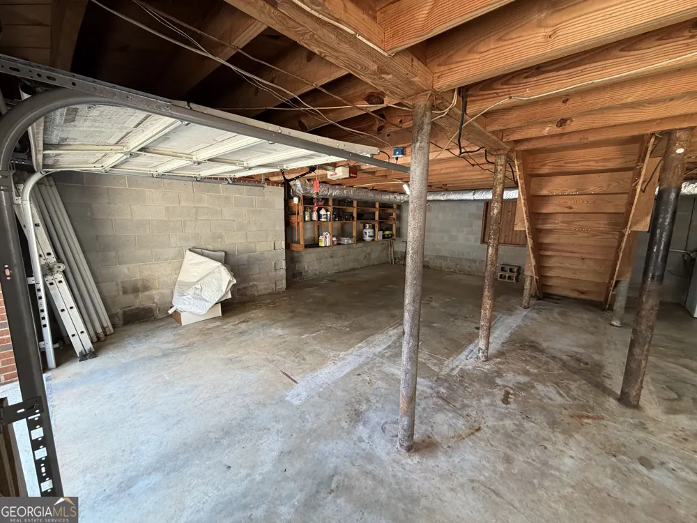 103 Crestview Valley, AL 36854