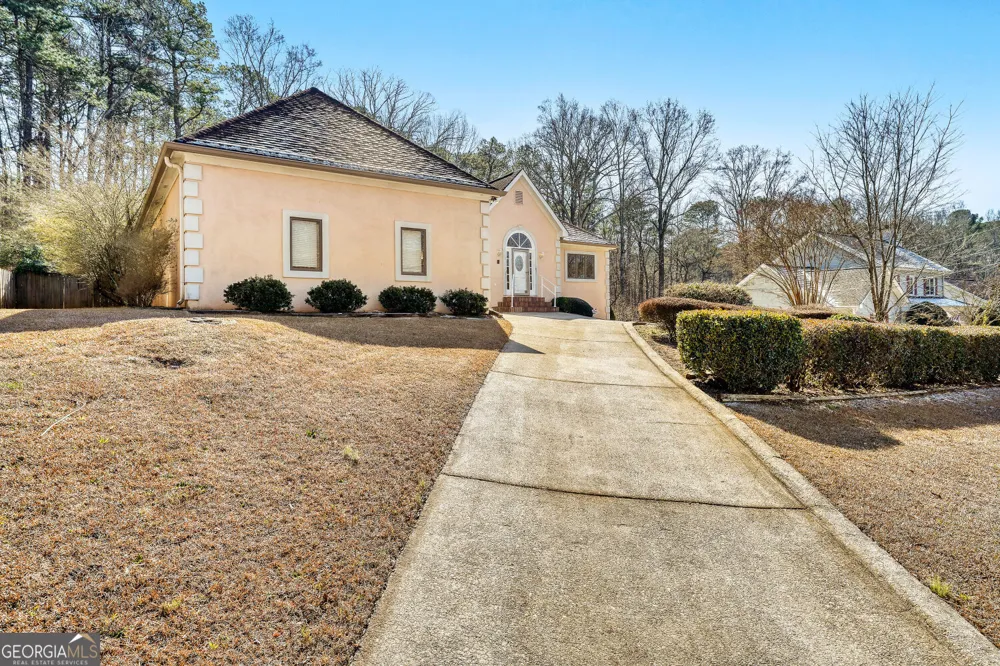 1522 Catherine CT Suwanee, GA 30024