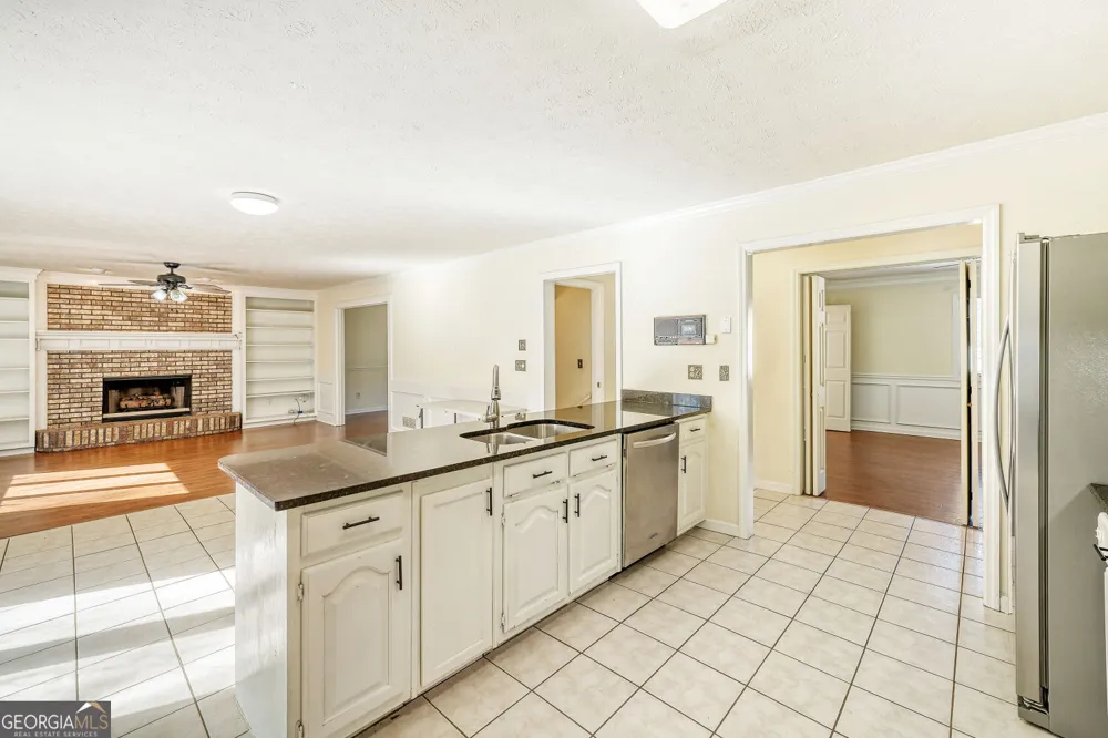 1522 Catherine CT Suwanee, GA 30024