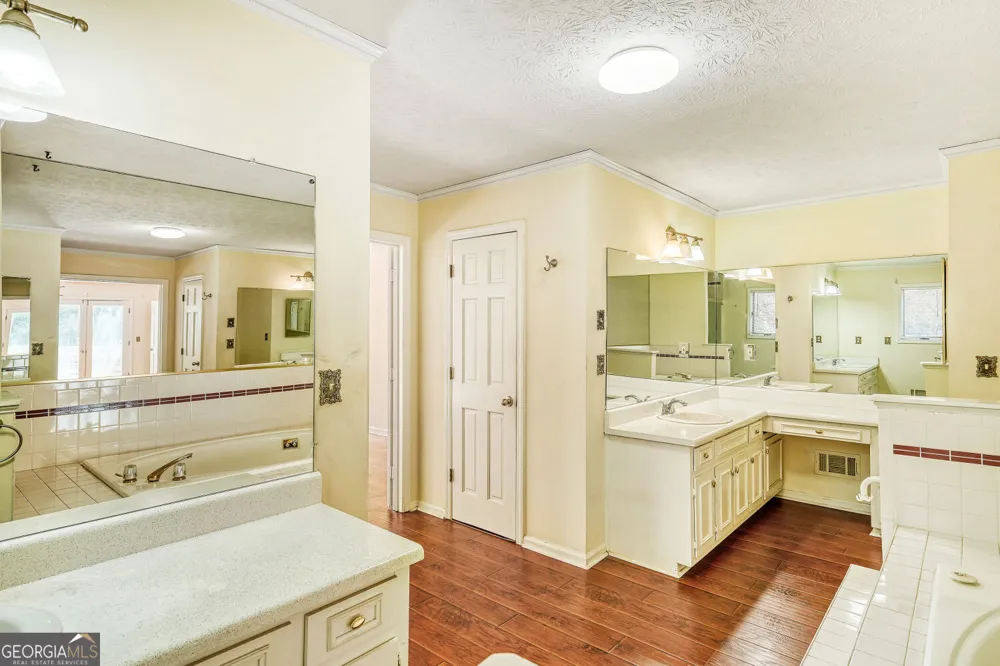 1522 Catherine CT Suwanee, GA 30024