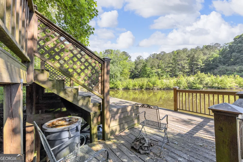 1641 Churchwell RD Union Point, GA 30669