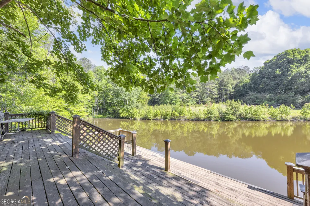 1641 Churchwell RD Union Point, GA 30669
