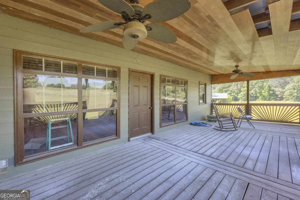 1641 Churchwell RD Union Point, GA 30669