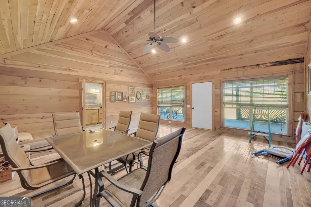 1641 Churchwell RD Union Point, GA 30669