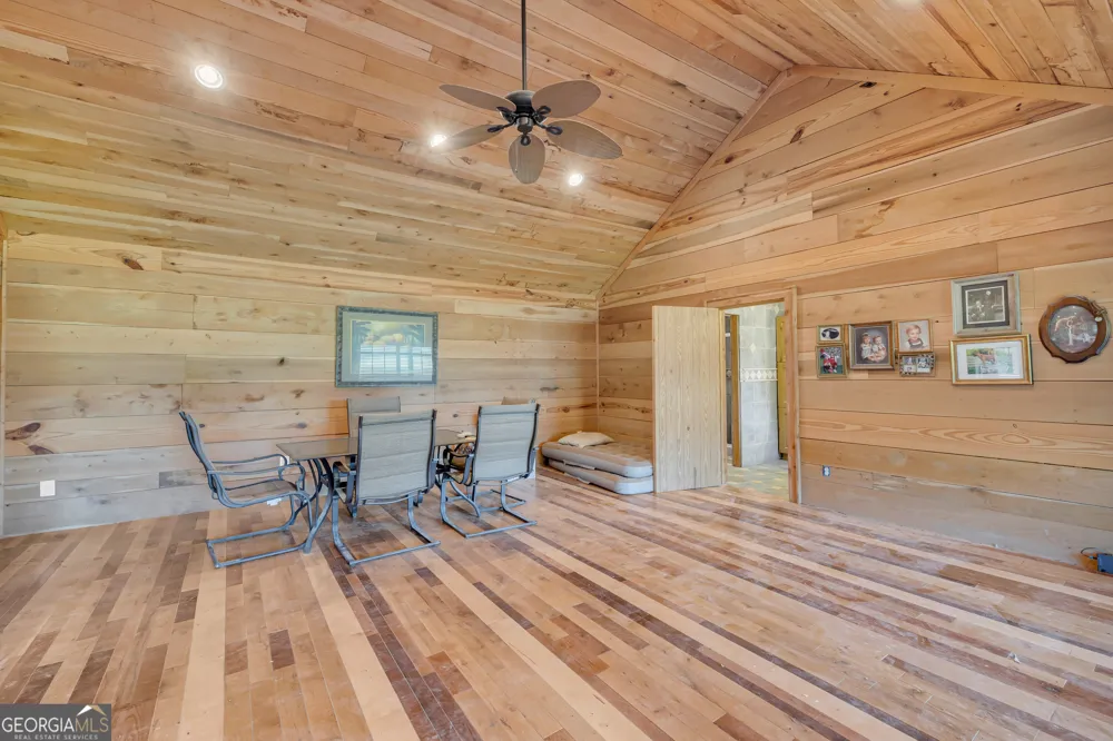 1641 Churchwell RD Union Point, GA 30669