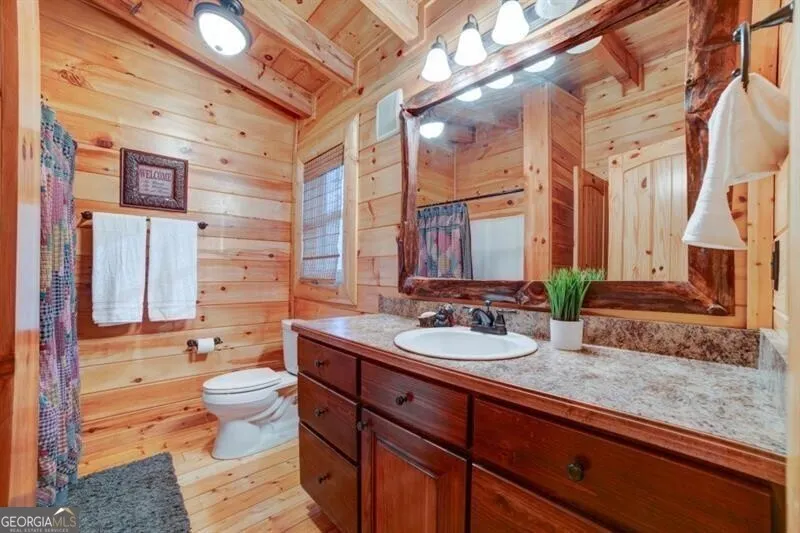 138 Lucius LN Cherry Log, GA 30522