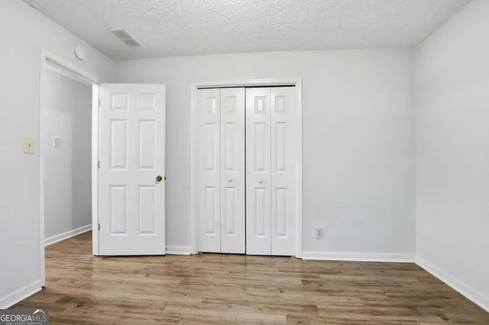 105 Woodsong CT Fayetteville, GA 30214