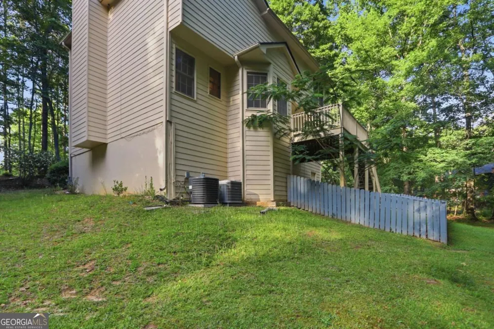 105 Woodsong CT Fayetteville, GA 30214