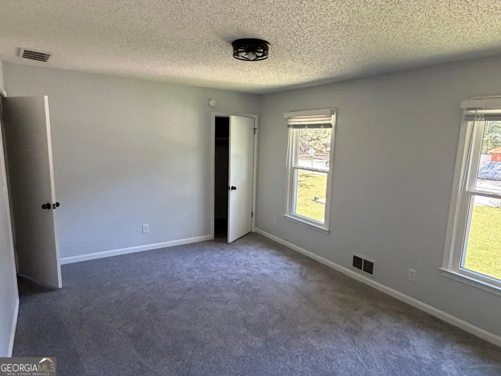 5677 Heron CT Norcross, GA 30071