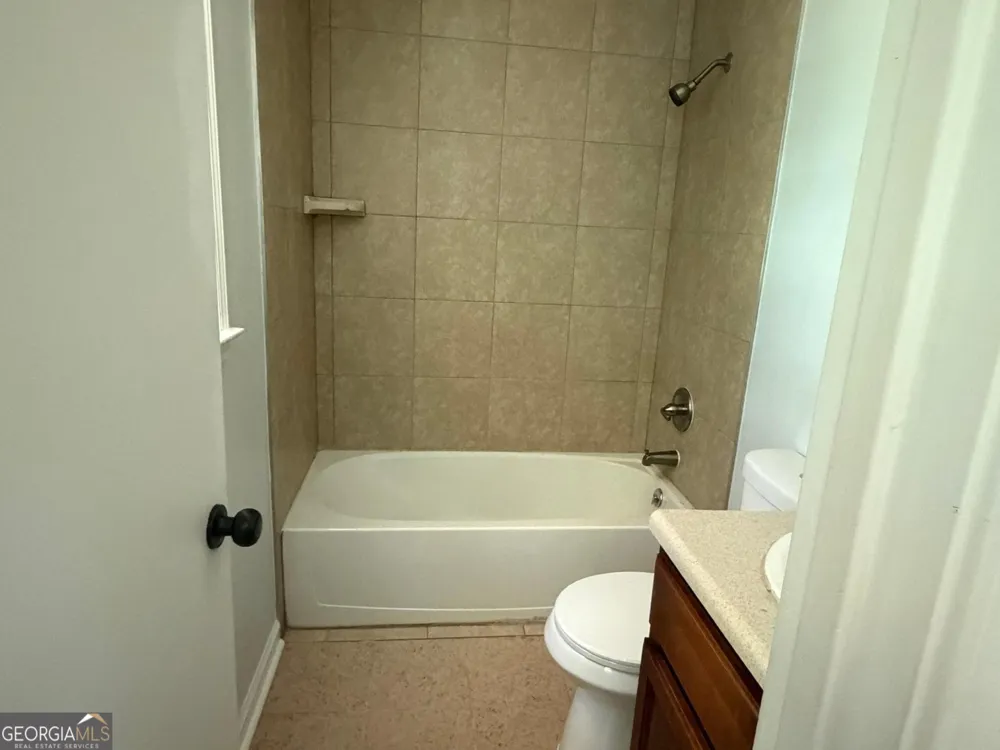 5677 Heron CT Norcross, GA 30071