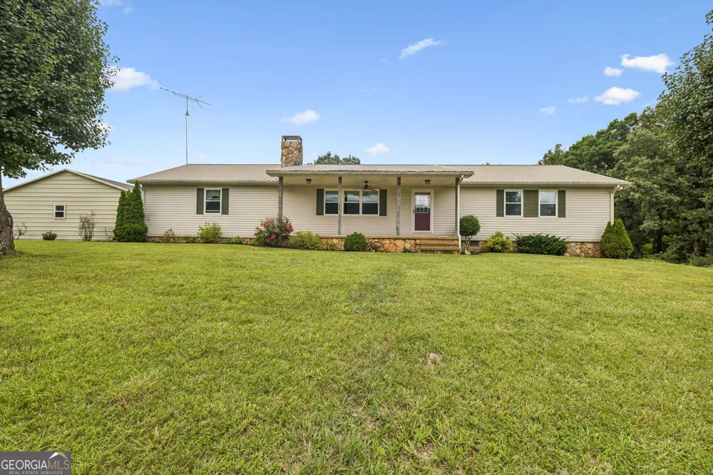 187 Burns LN Benton, TN 37307