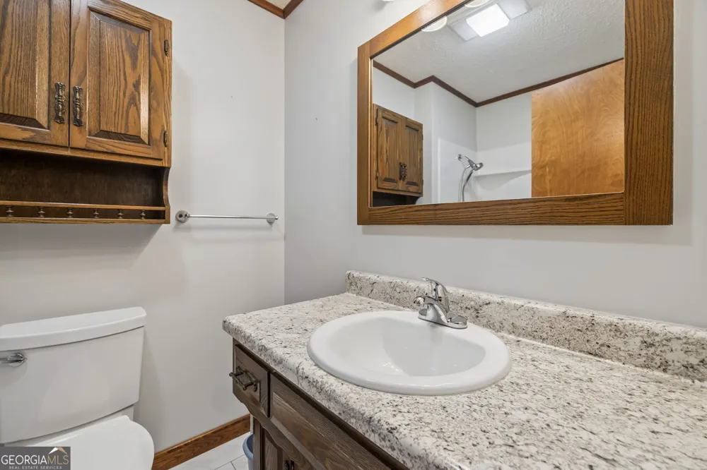 187 Burns LN Benton, TN 37307