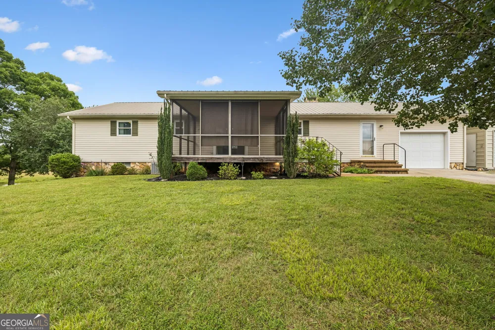 187 Burns LN Benton, TN 37307