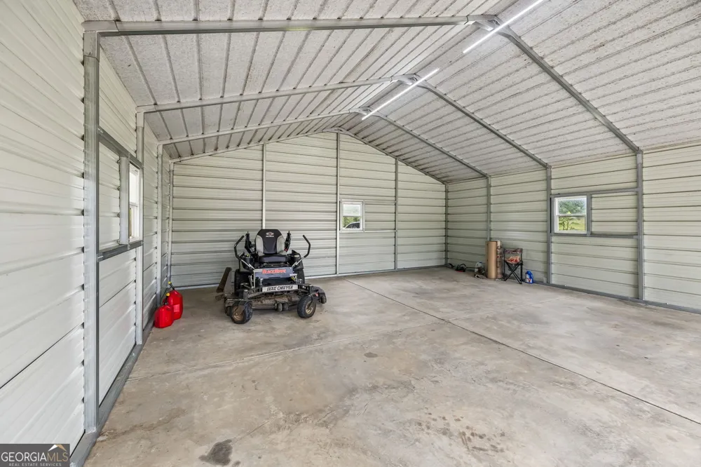 187 Burns LN Benton, TN 37307