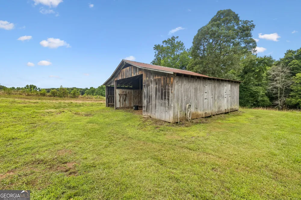187 Burns LN Benton, TN 37307