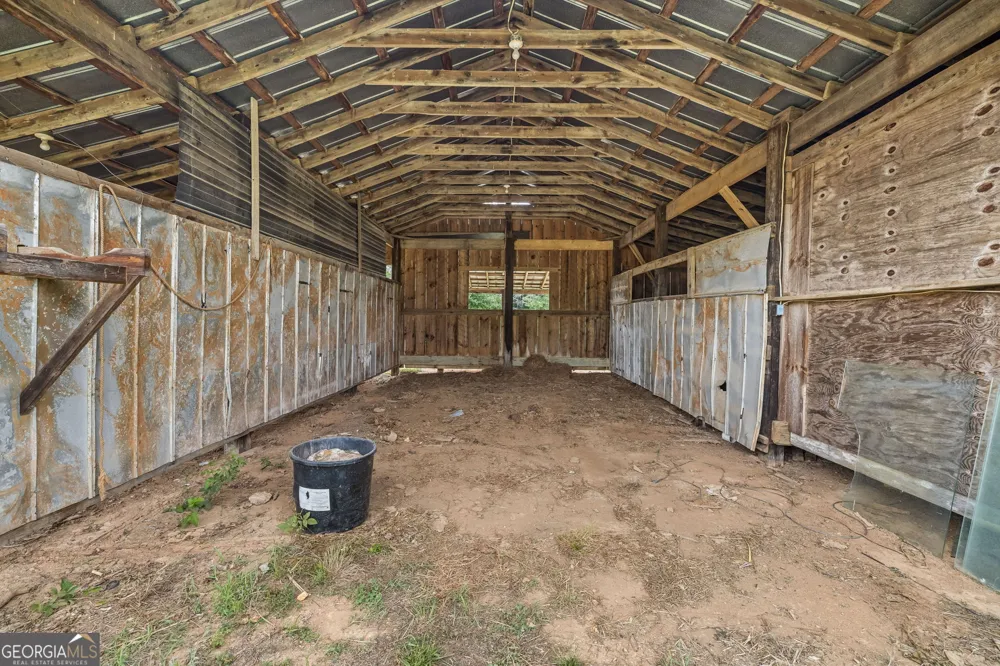187 Burns LN Benton, TN 37307